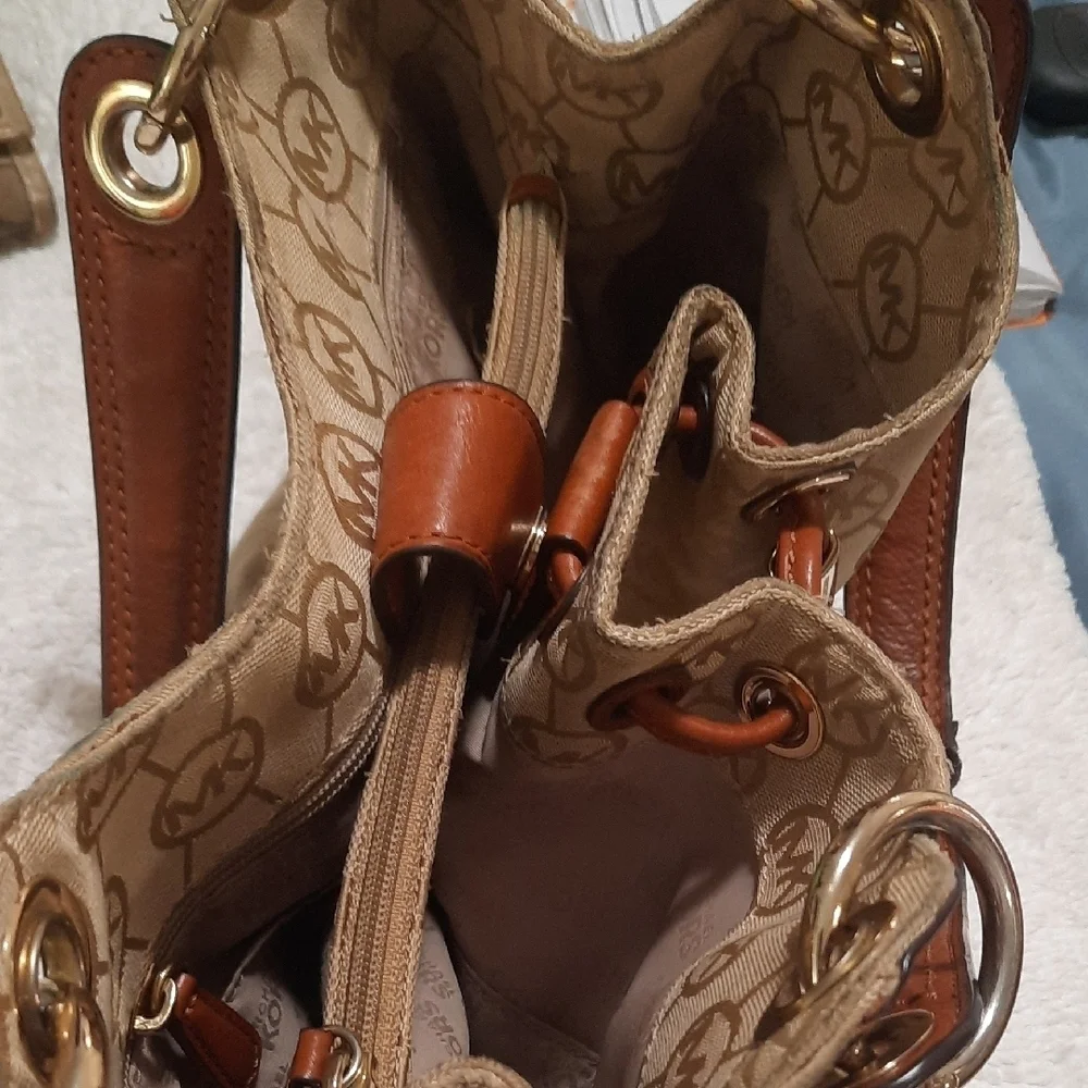 Michael Kors Cream and Brown Shoulder Bag